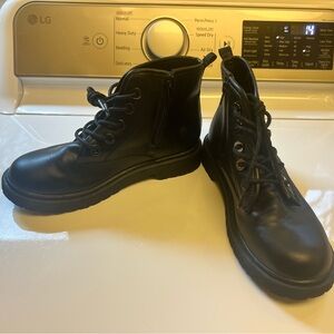 Kids Girls Steve Madden J Shortie Black Combat Boots Sz. 5 NWOT